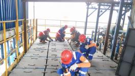 華新各工廠檢修現(xiàn)場最可愛的水泥人！