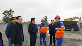 這一地區(qū)環(huán)保部門暗訪被群眾舉報的華新水泥廠！