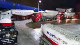 又排隊(duì)！這里水泥銷量破紀(jì)錄！海螺“跑步”入場(chǎng)！