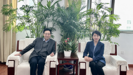 水泥人網(wǎng)總監(jiān)張?zhí)m一行到訪江西萬年青水泥集團(tuán)