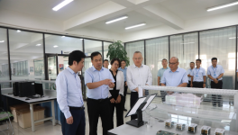 海螺集團(tuán)黨委書(shū)記、董事長(zhǎng)楊軍蒞臨東方測(cè)控調(diào)研